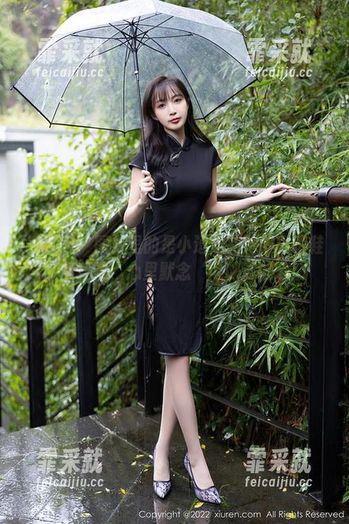 秀人网-是小逗逗 秀人网 - 图片里的是小逗逗和她的高跟鞋,下载吧,心里默念‘可以试试’!