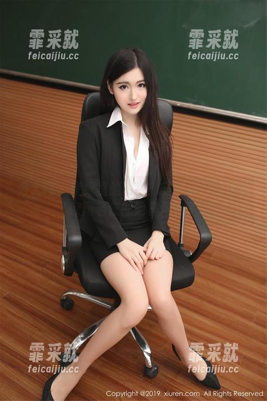 秀人网-欧阳若依 秀人网 - 壁纸里的网袜:是时候好好看看欧阳若依的别样风情了