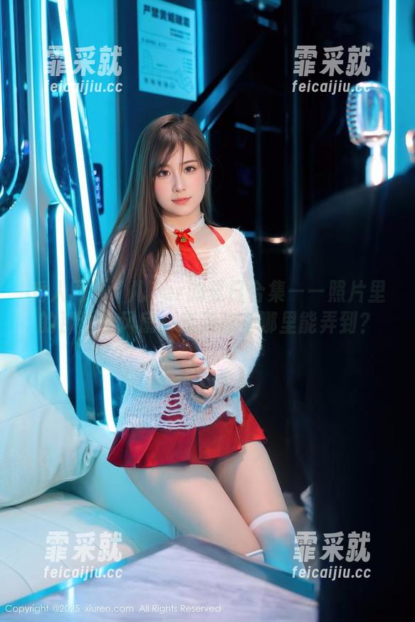 秀人网-玥儿玥er 秀人网 - 玥儿玥er的夏日合集——照片里的那个小风扇,我到底在哪里能弄到?
