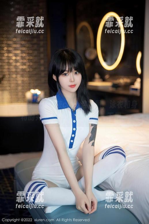 秀人网 - 赵惟依coco这美图，泳衣和身材的完美配合，快来感叹一下吧。