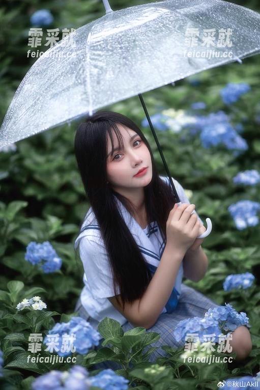 秋山AkI 下载秋山AkI的长腿Cos,倘若这腿来得更长点,我会打包回家!