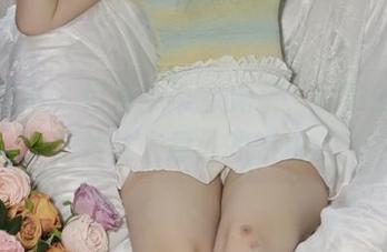 绮梦摄影 – 好奇中带点无奈，章章的厨娘图片让人意外的亲切。