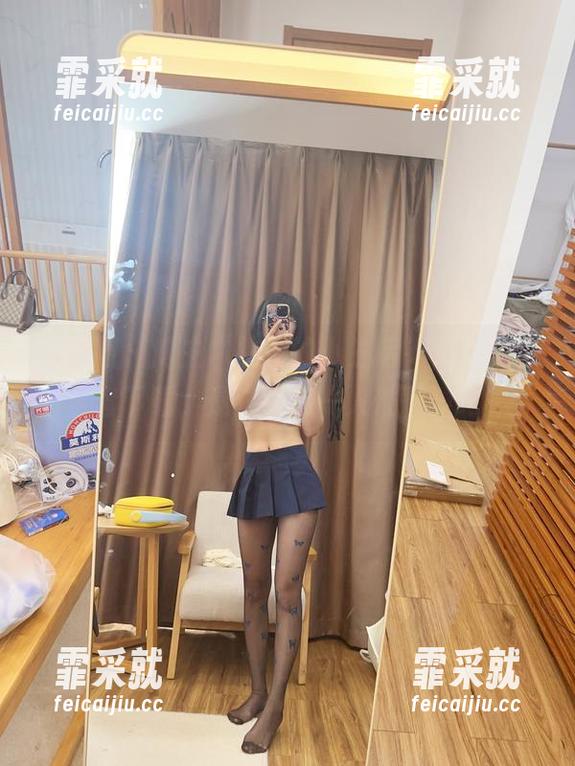 微密圈 - 博主“胜利的小生活”，水手服全套下载，是只为我一人准备的吗？