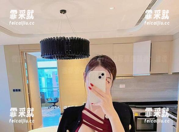 微密圈 - 连体衣公主：脸红Dearie的写真集精选，谁说连体衣不能有个性？
