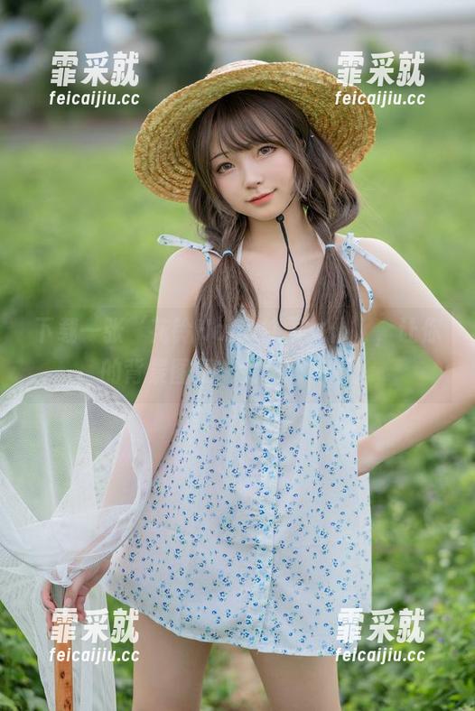 花铃Hana 下载一张‘花铃Hana甘雨女仆’,让你的背景图更‘女仆’一点!