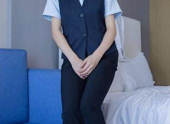 袜啵啵 – 熊熊展现安踏运动鞋，随便一张都是完美美图！套图透气又自然，不说了，默默点。