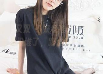 袜啵啵 – 又双叒叕来看稚予的长腿，资源也是没谁了，跟谁都不一样！