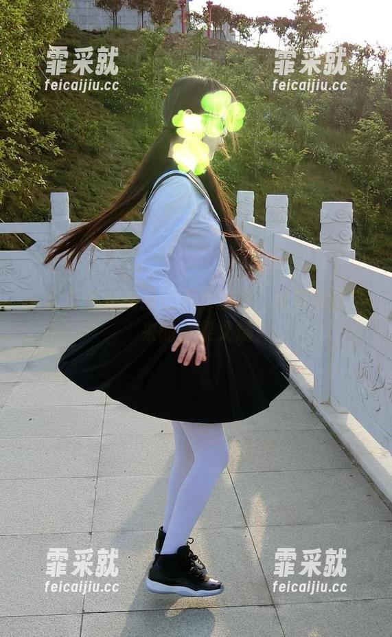 西尔酱 在西尔酱私房图集里找清纯,与突然冒出来的糖果叉烧