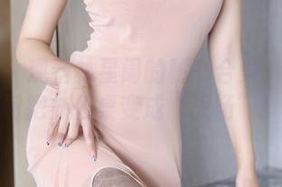 语画界 – 观看林星阑的秘书合集：看她如何把办公桌变成“战场”！