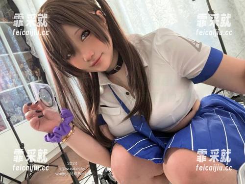 贝贝琪Becky 借助校园,贝贝琪Becky的cos真的是让人觉得什么叫做“有别致”,你可以打开想象的天窗。
