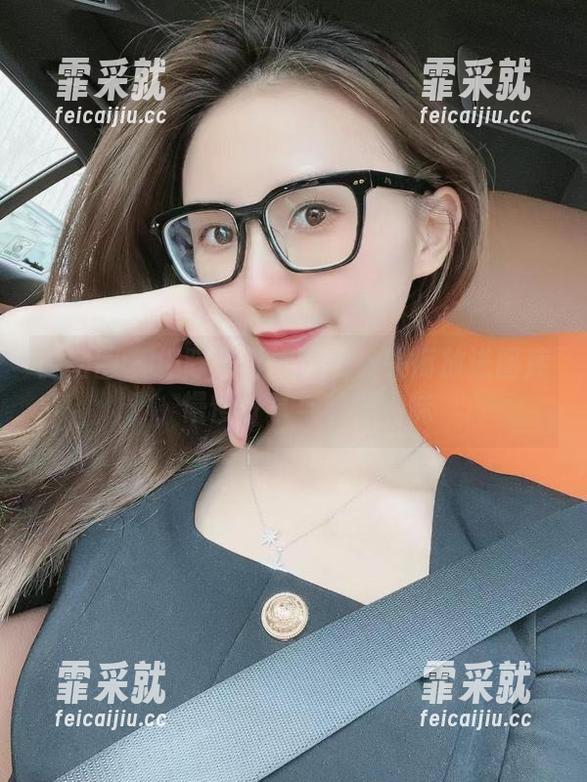 陈大小姐 微密圈 - 把陈大小姐的女神头衔放进图库,慢慢分享与细细品味